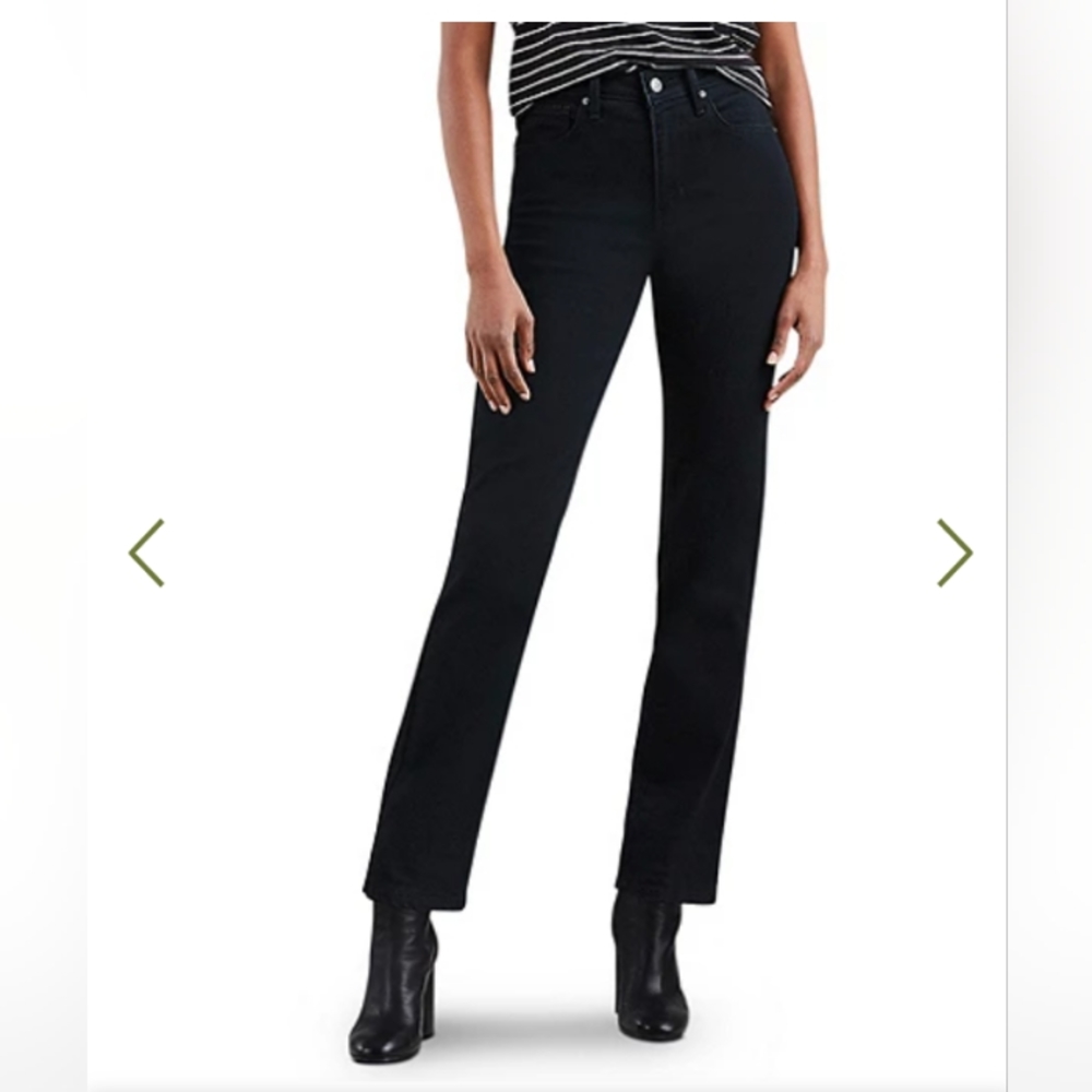 NWOT Levis724 Black Jeans